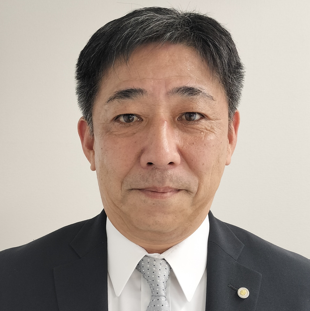 入山 和明 写真